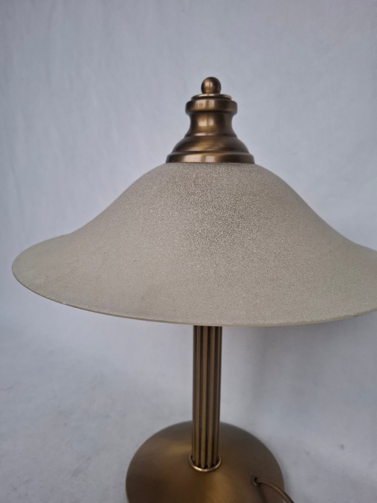 Skrivbordslampa - Lackerad mässing #1.0