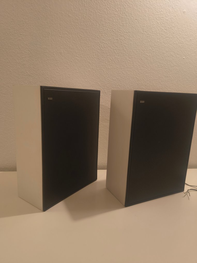 Bang & Olufsen - Beovox 1001，原装白色饰面。特殊型号，配金属防尘罩。1971年。 喇叭組 #2.1