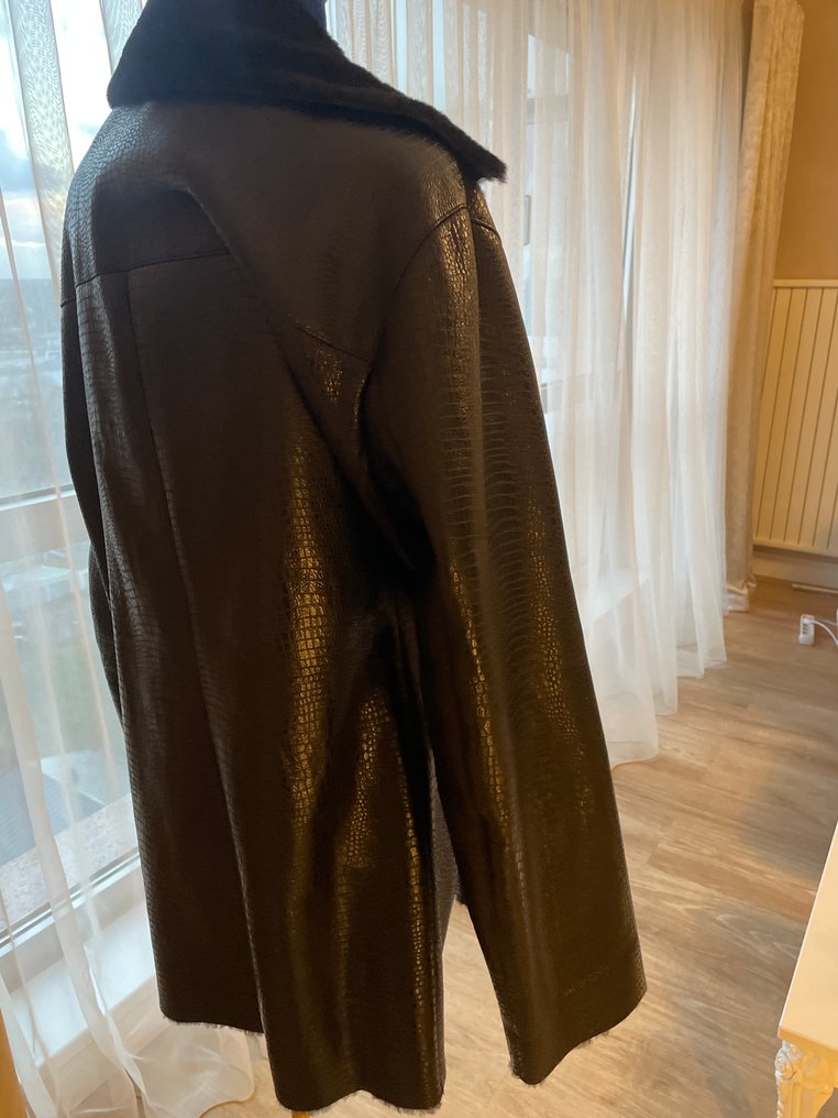 Artisan Furrier - 皮毛大衣 #3.2