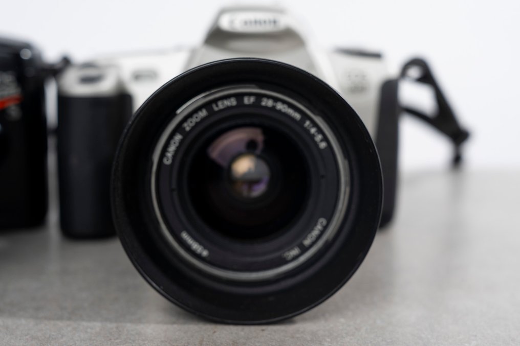 Canon EOS Rebel S + 4.5-5.6/35-105mm / EOS 300 + 4-5.6/28-90mm Single lens reflex camera (SLR) #3.2