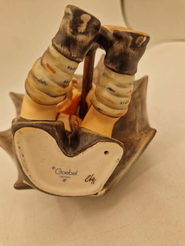 Goebel - M.I. Hummel - Αγαλματίδιο, Umbrella Boy - 152/0 A Tmk7 - 12.8 cm - Πορσελάνη #3.2