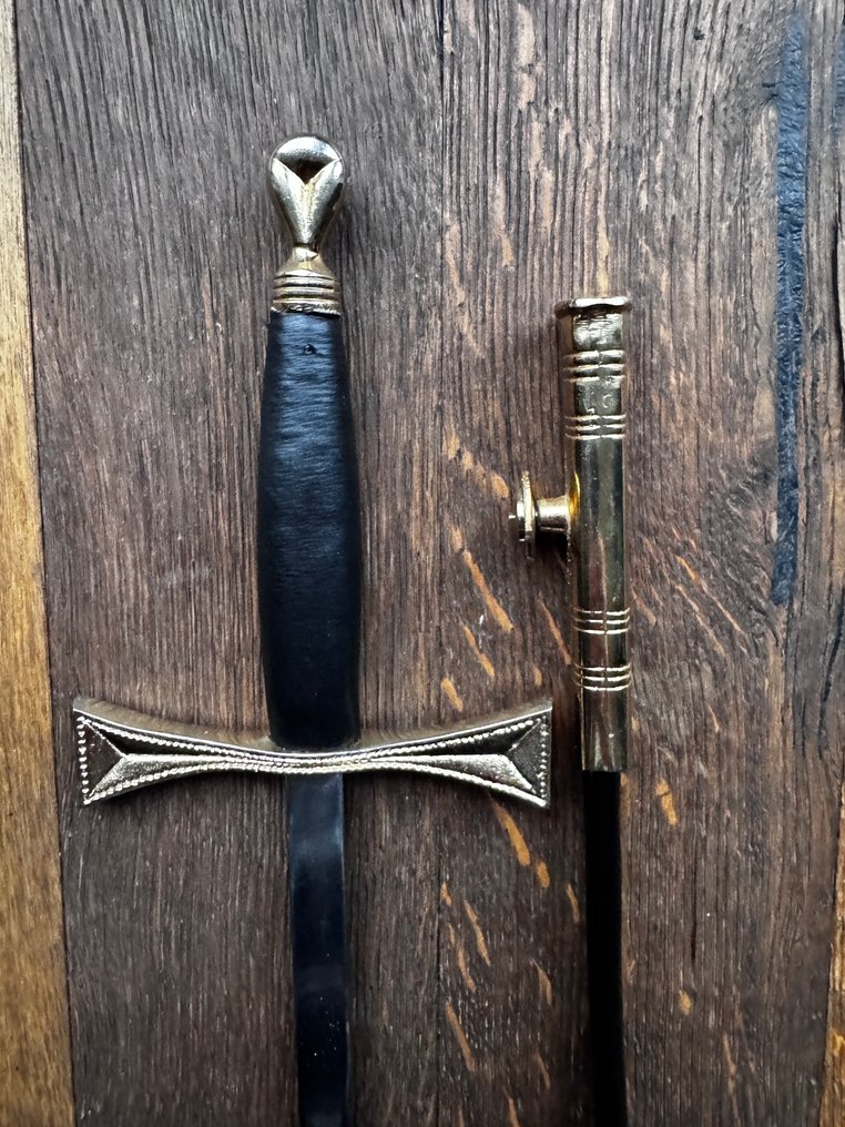 英国 - 镀金，约1890年，仪式用将军全尺寸剑/皮革剑鞘/皮革柄 - 军事装备 - 1890 #1.0