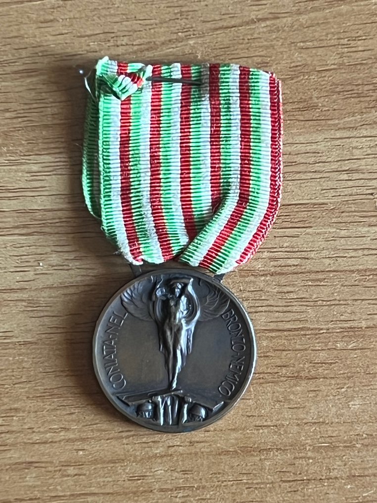 義大利 - 利比亚战役纪念章 维托里奥·埃马努埃莱三世 - 1915-1918 年奖章 - 服務獎章 #3.2