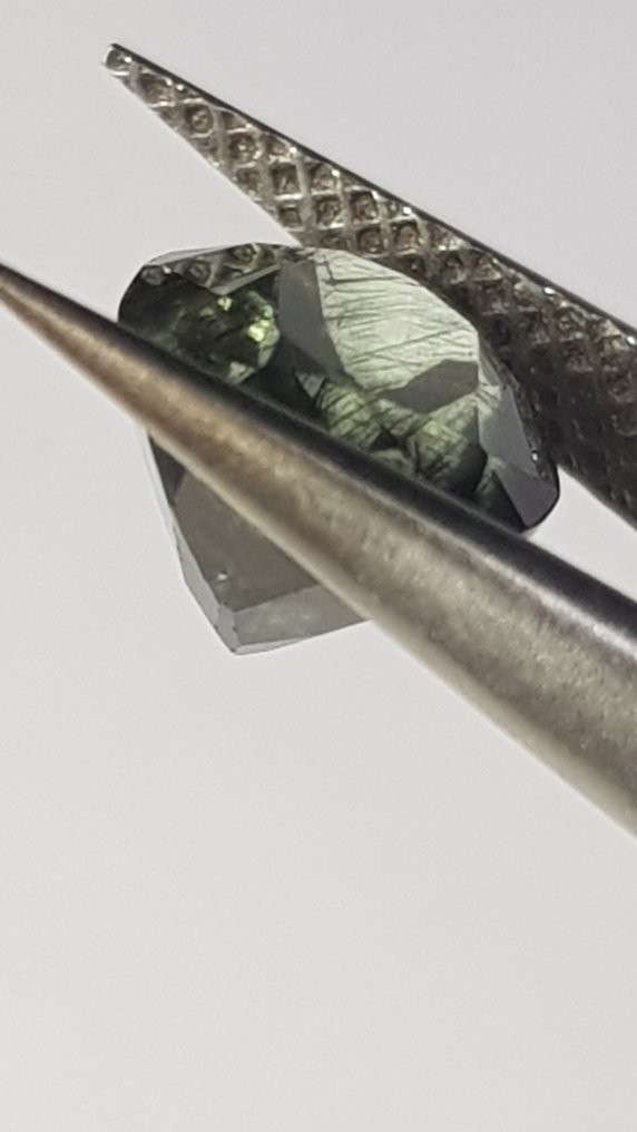 沒有保留價 - 1 pcs  綠色 貴橄欖石  - 3.12 ct - Antwerp Laboratory for Gemstone Testing (ALGT) - 黑色路德维吉尔-沃恩斯纳石 #4.3
