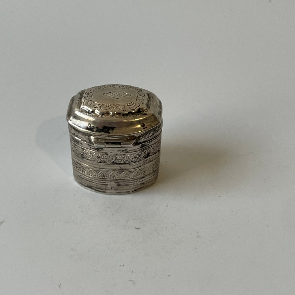 Doos - .800 zilver - à loderein #4.3
