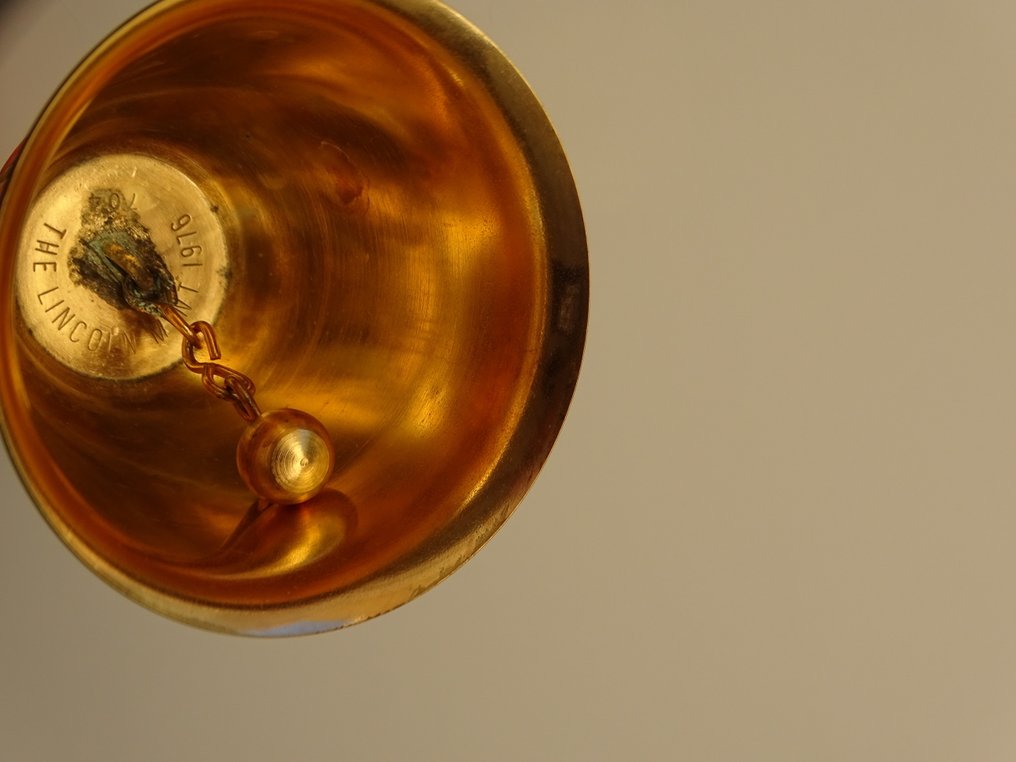 Salvador Dali (1904-1989) - Skulptur, Christ bell numbered gold finished - 12 cm - Vergoldet #2.1