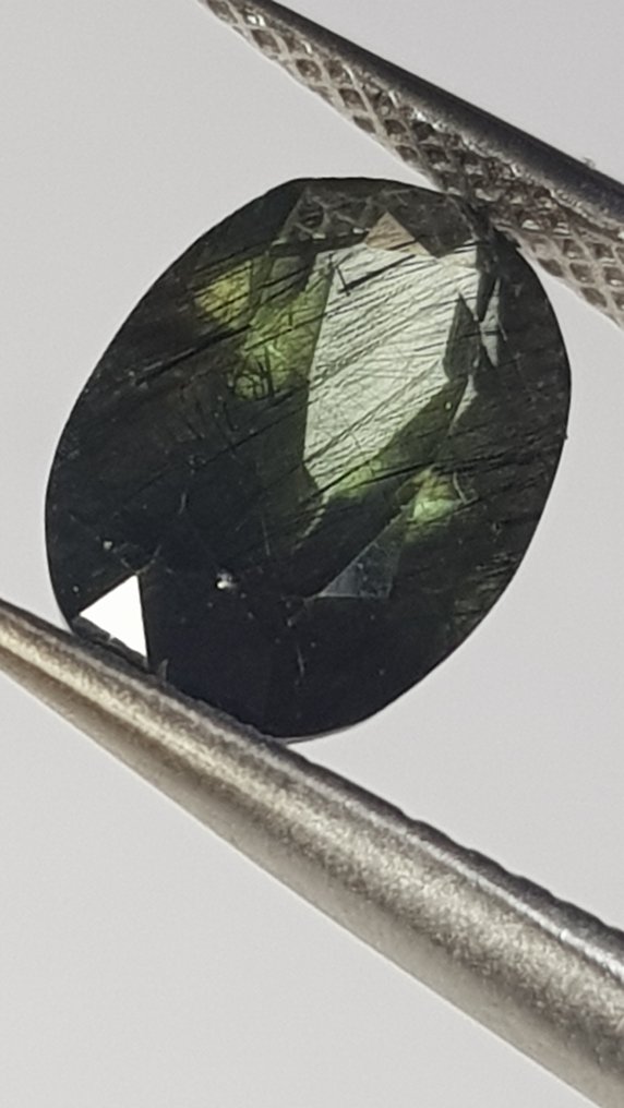 沒有保留價 - 1 pcs  綠色 貴橄欖石  - 3.12 ct - Antwerp Laboratory for Gemstone Testing (ALGT) - 黑色路德维吉尔-沃恩斯纳石 #2.1