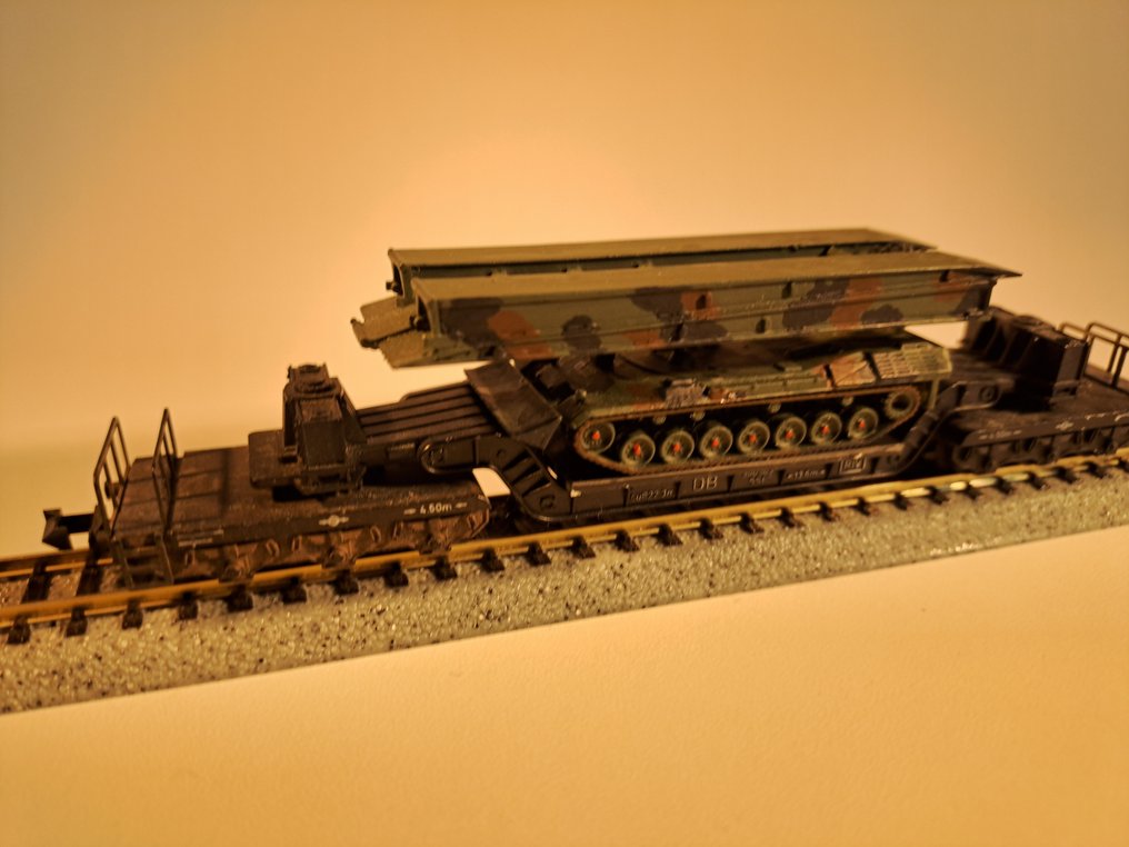 Minitrix N - Modeltogvogn (1) - Bruglegger komplet på dieplader. - DB #3.2