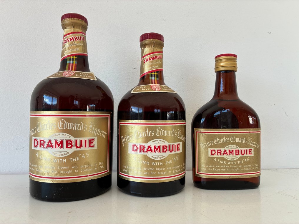 Drambuie - b. década de 1960, década de 1970 - n/a (1.0 Ltr., 75cl + 35cl) - 3 garrafas #1.0