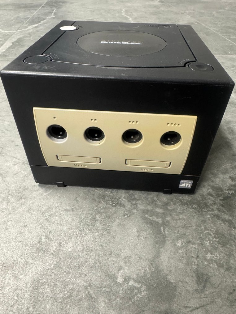 Nintendo - Gamecube - Videopelikonsoli #2.1