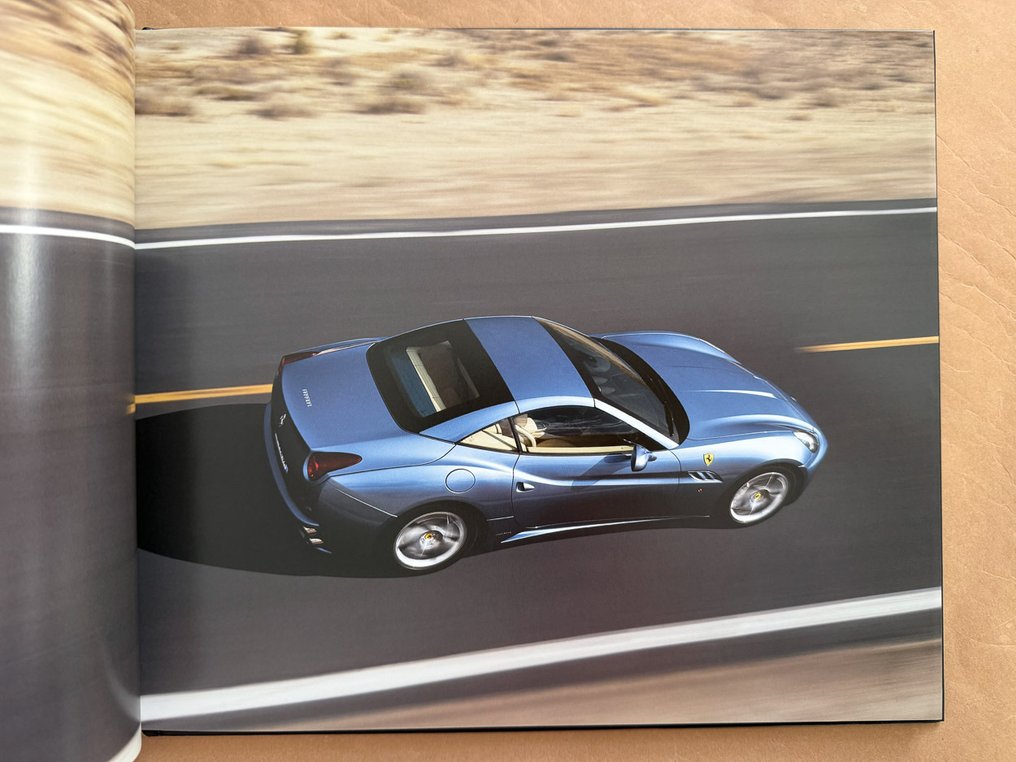 Brochure - Ferrari - Ferrari California Spyder VIP Hardcover Prospekt - Text English/Italia - Neuzustand - 2008 #2.1