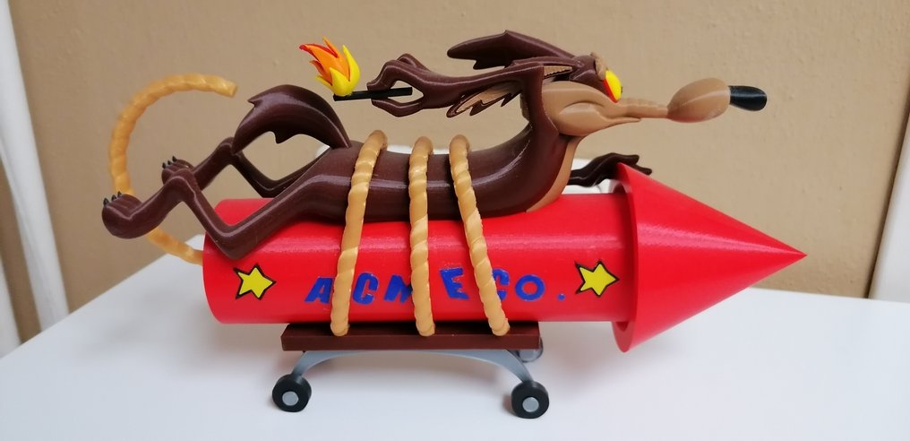Figurka - Road runner and wile e. Coyote  (2) - Poliwęglan #1.0