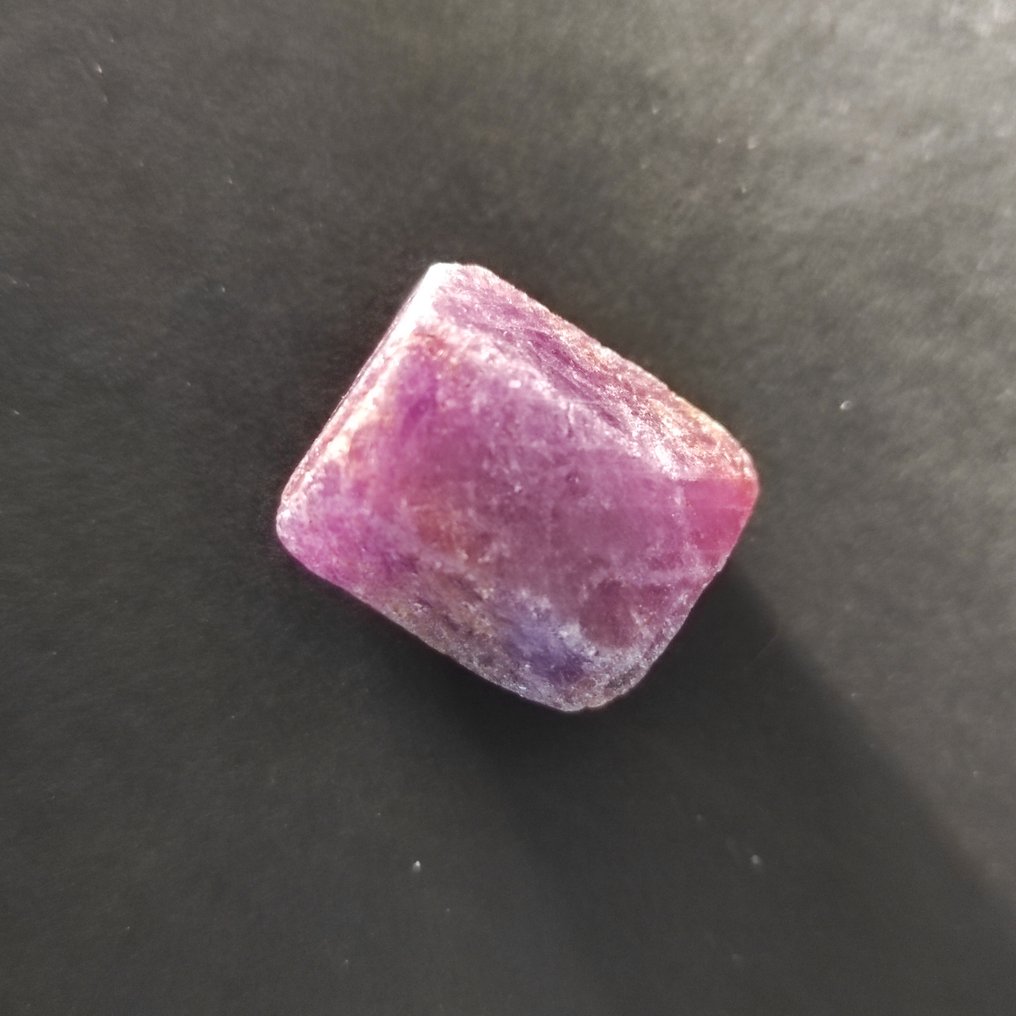Ruby 水晶 - 高度: 1 cm - 闊度: 1.5 cm- 10.2 g - (1) #3.2