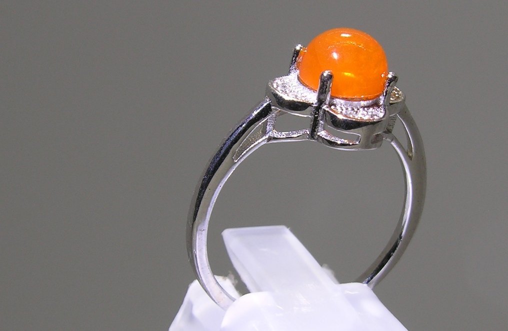 Opal Ring - Höhe: 28 mm - Breite: 22 mm- 2.6 g - (1) #2.1