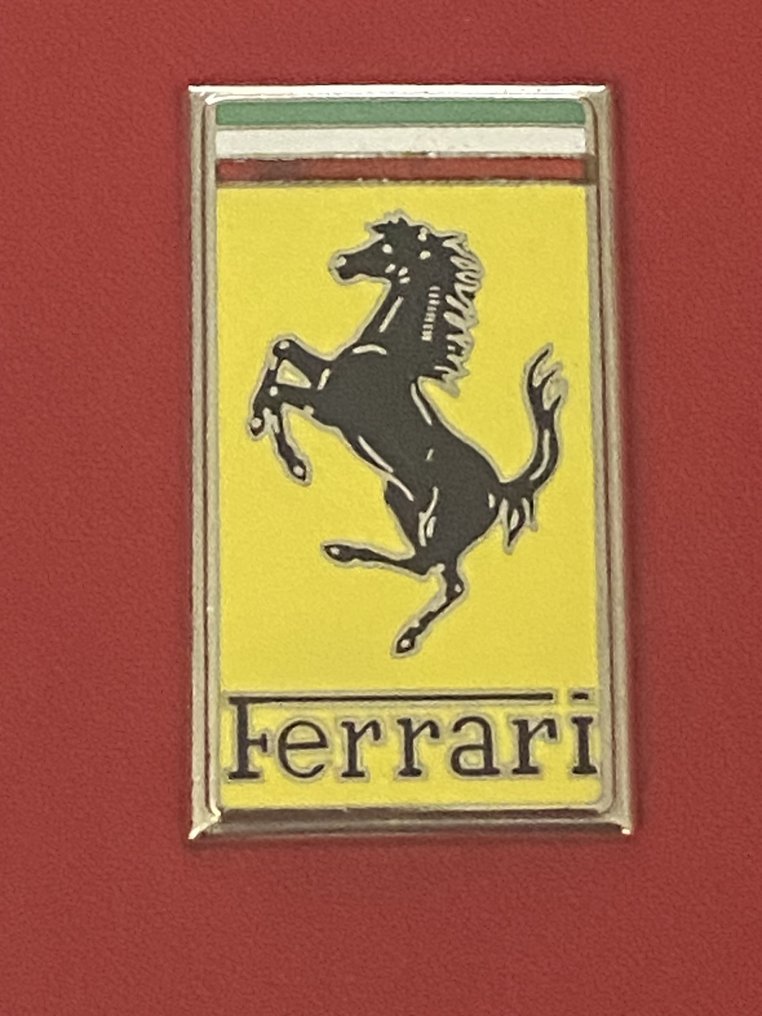 Emblem - Ferrari - Emblema cofano motore Ferrari #1.0