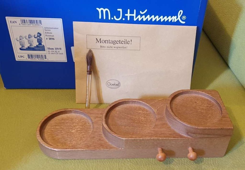 Goebel, M.I Hummel - Figur - Arbeitsmuster Series Hum 119/0 Eilbote Postman - Bøg #4.3