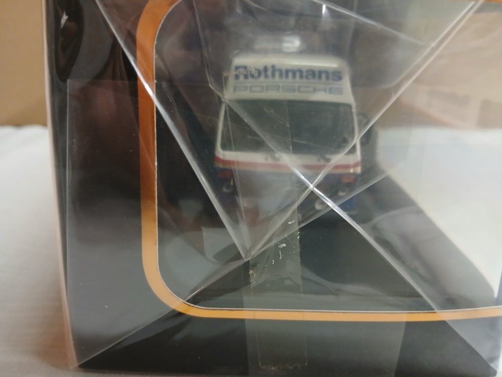 IXO 1:43 - 模型面包车 - Volkswagen Transporter Rothmans Porsche #4.3