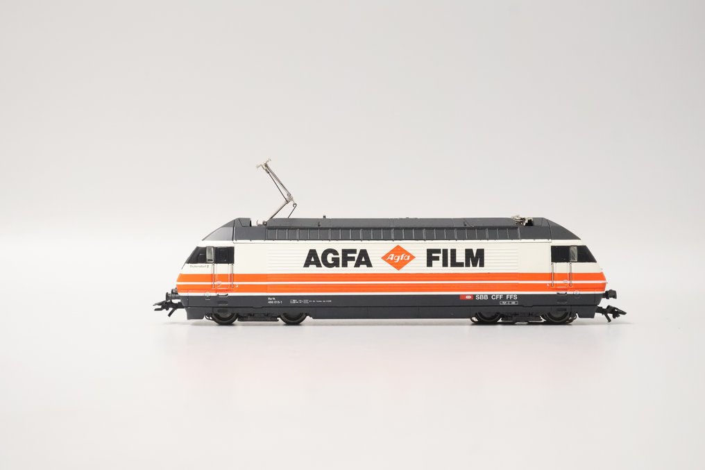 Märklin H0轨 - 83463 - 电力机车 (1) - Re 460 'Agfa' - SBB #3.2
