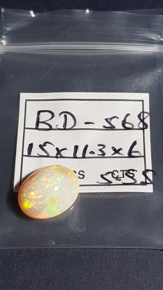 Opaal Cabochon- 1.2 g - (1) #3.2