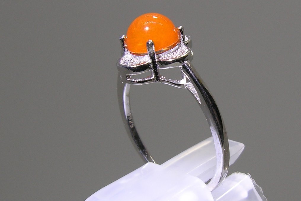 Opal Ring - Höhe: 28 mm - Breite: 22 mm- 2.6 g - (1) #4.3