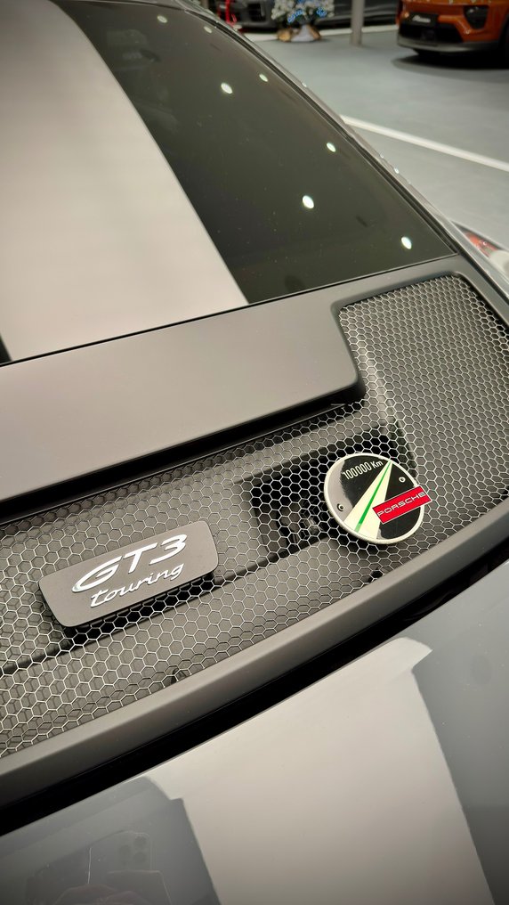 Badge - Porsche - 911, 718, 924, 944, 968, 914, Cayenne, Macan, Cayman, Boxster, Panamera #1.0