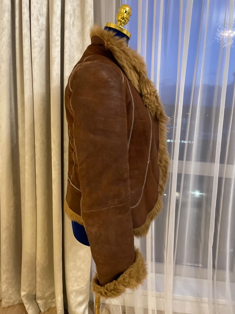 Artisan Furrier - Coat #2.1