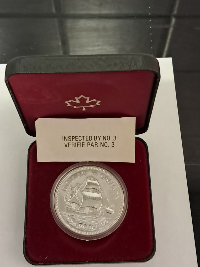 Canada. 1 Dollar 1977/1979, 2 x  (Ingen reservasjonspris) #3.2