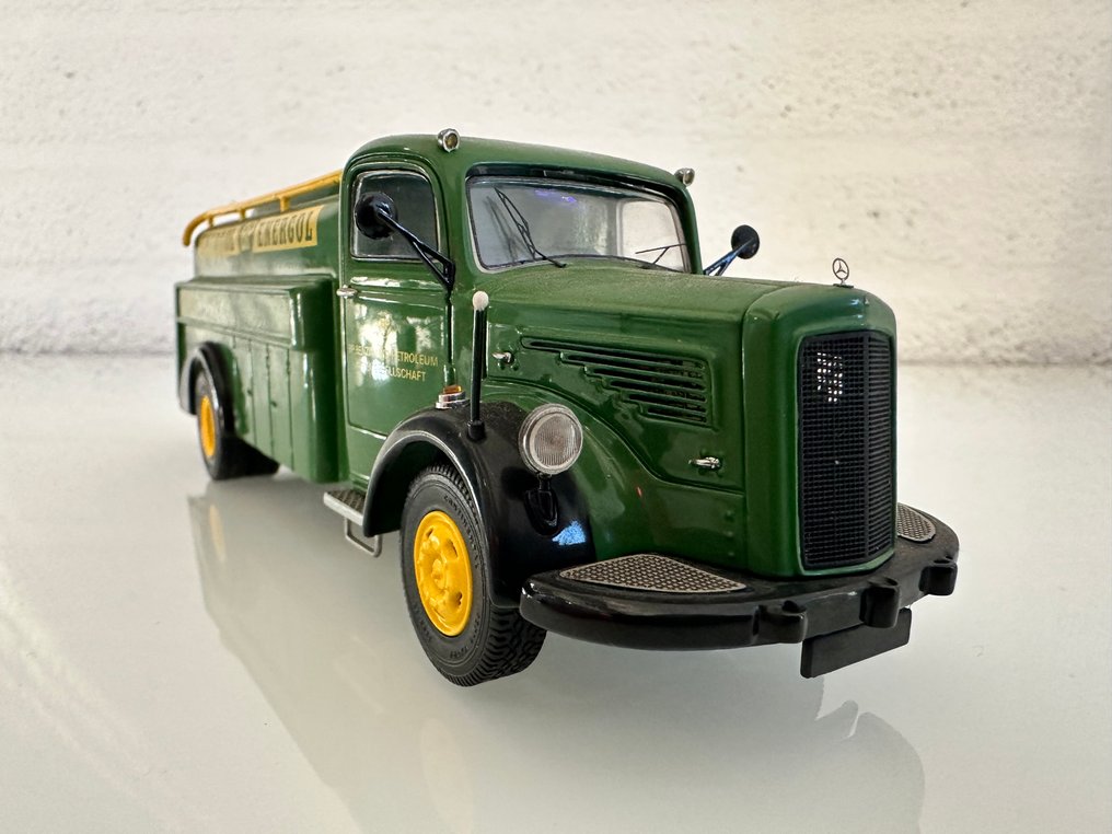 Schuco 1:43 - Modell lastbil - Mercedes Benz L6600 Fuel Tanker - BP ENERGOL #1.0