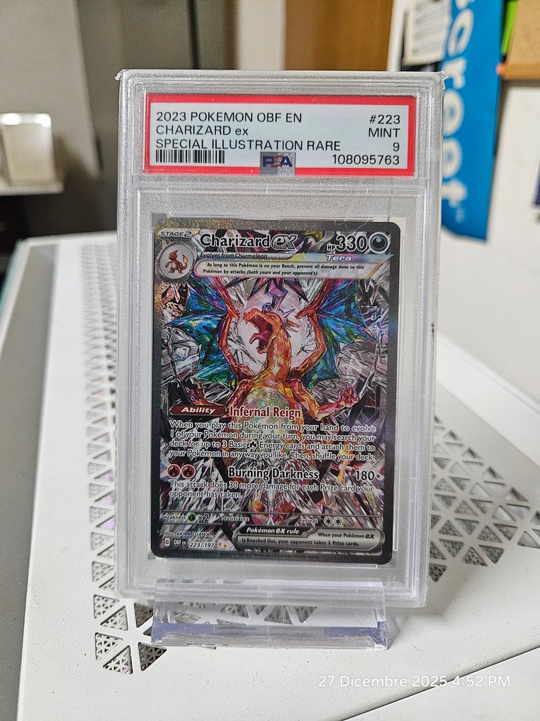 Pokémon - 1 Graded card - Pokémon - Charizard 223/197 另类艺术, 压膜 - PSA 9 #1.0