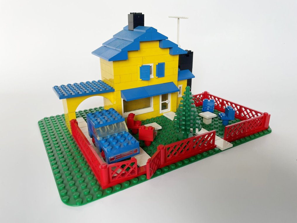 Lego Set - 361 - Legoland - Tea Garden Cafe with Baker's Van #3.2