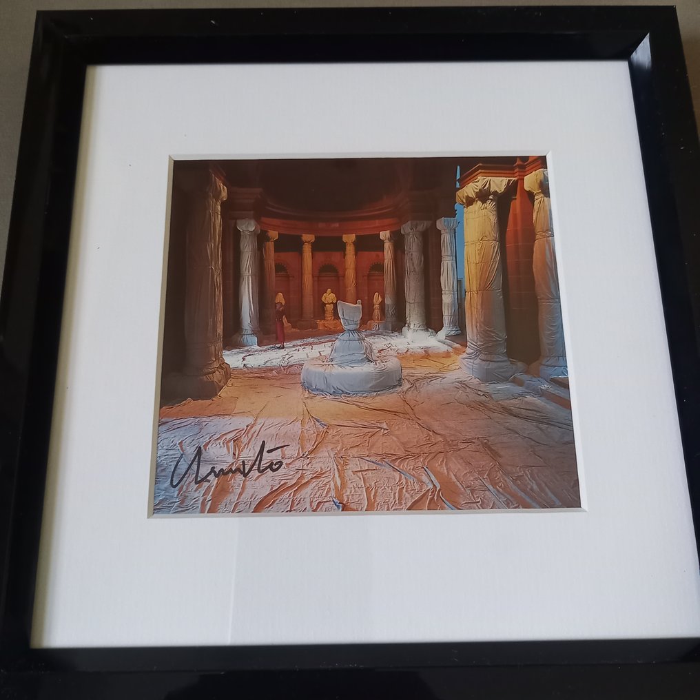 Christo & Jeanne-Claude (1935-2020) - Wrapped Vestibule, Sydney Australia 1990 #1.0