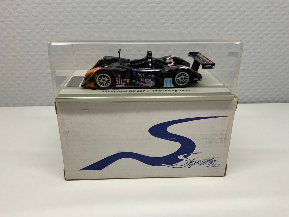 Spark 1:43 - Machetă mașină de curse - MG-Lola #11 Hawkins Sebring 2002, în stare perfectă în cutie. #1.0