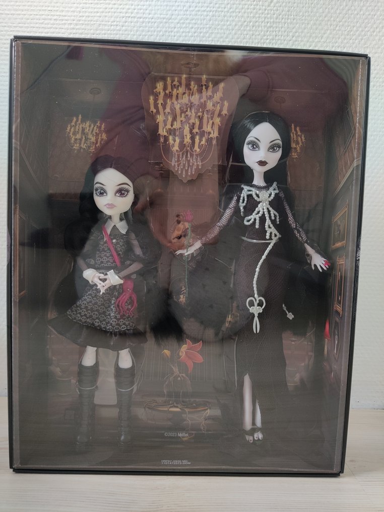 Mattel  - Dukke Monster High Addams family Morticia and Wednesday #3.2