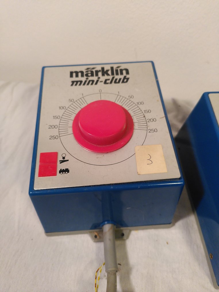 Märklin Z - 6711 - Transformateur (2) - bleu, respectivement 8VA #1.0