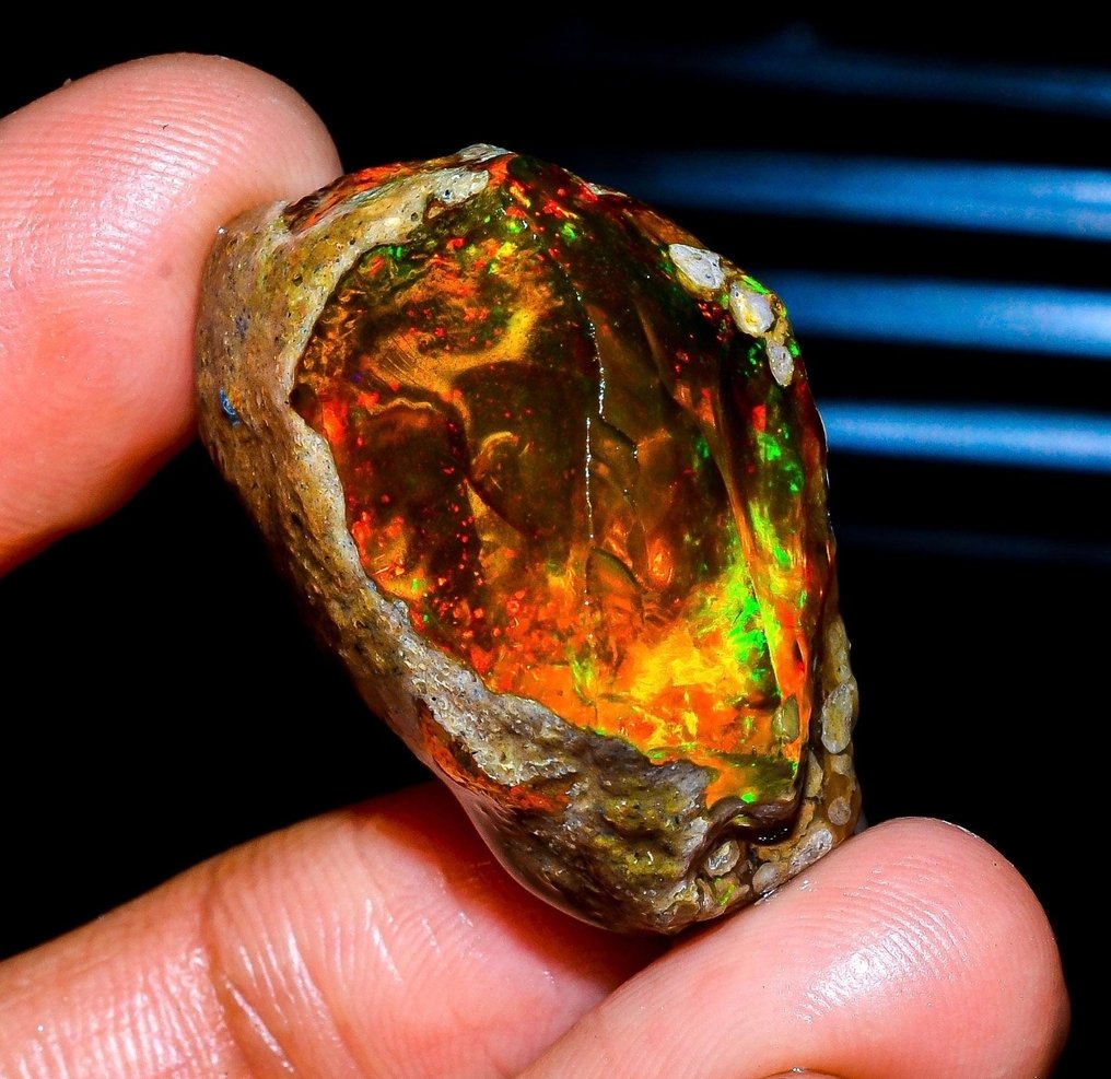 Rare fire opal 50ct Rough- 10 g #1.0