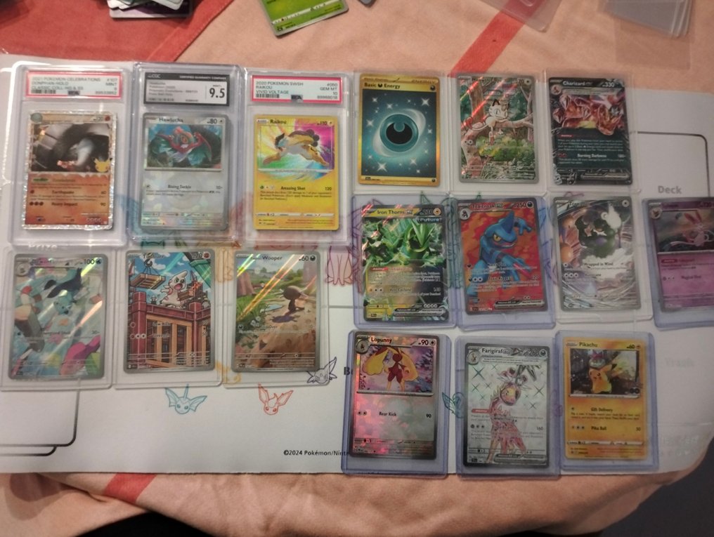 Pokémon - 16 Mixed collection - Sword & Shield - Vivid Voltage, Celebrations #1.0