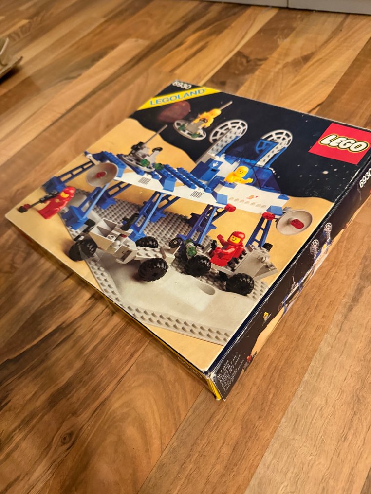 Lego Set - 6930 - Classic Space - 6930 Space Centre #2.1