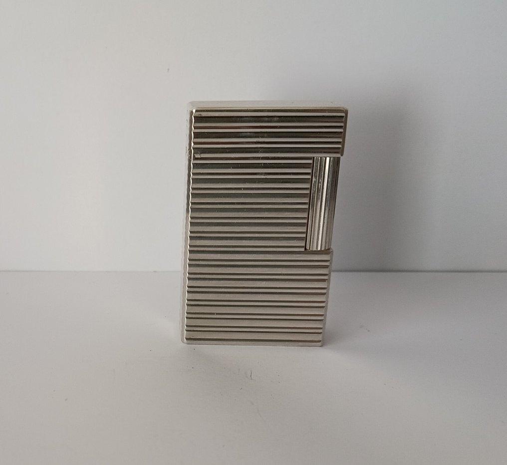 S.T. Dupont - L1 "Horizontal lines" - 沒有保留價 - 打火機 - 銀盤 #1.0