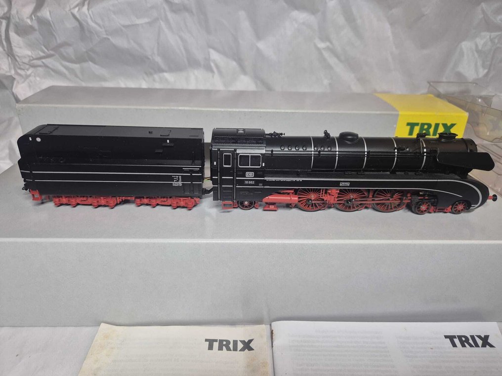 Trix H0 - 22125 - 連煤水車的蒸汽火車 (1) - BR 10 - DB #2.1