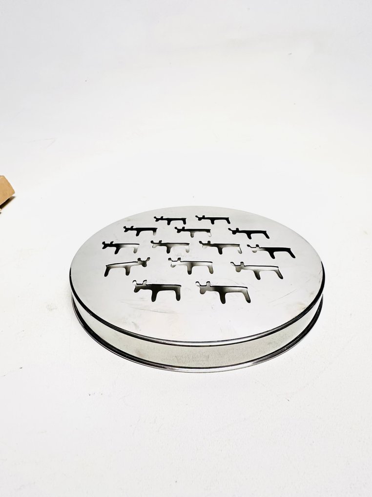Alessi - Kristina Lassus - 小托盤 -  Tundra KL01 - 鋼, 不锈钢 - 圆形穿孔锅垫 #3.2