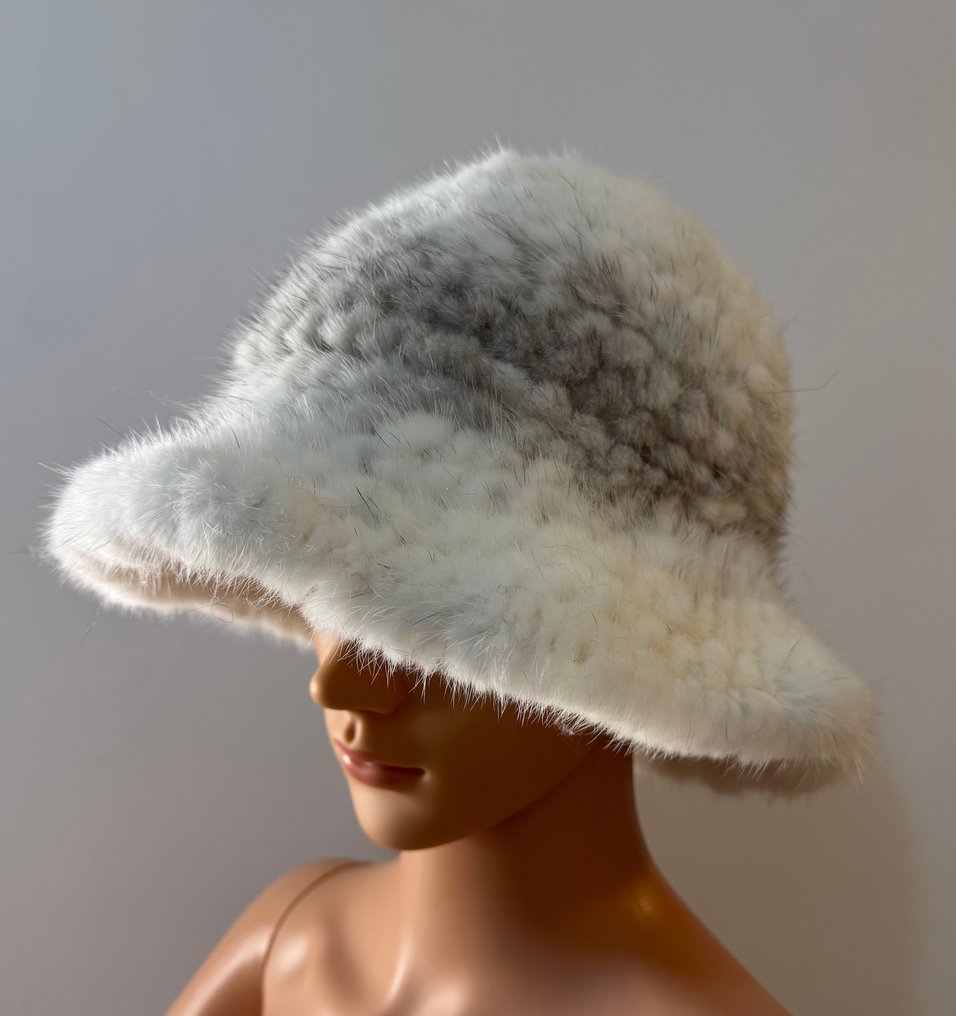 Artisan Furrier - Hat - Fur, Mink #3.2