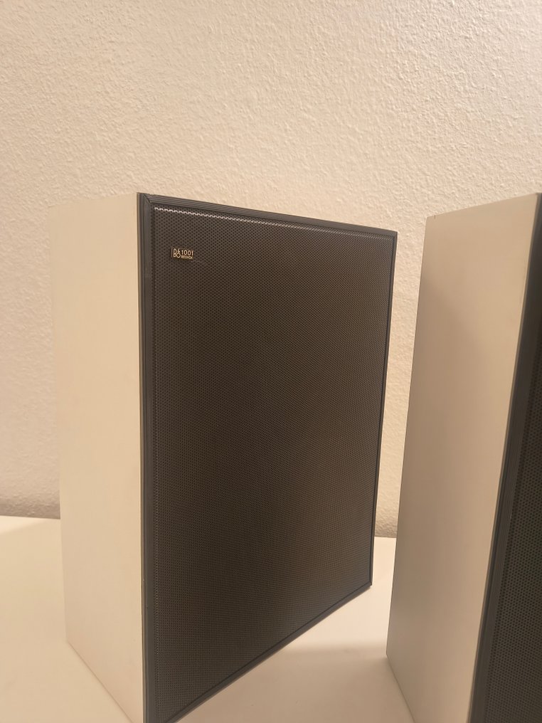 Bang & Olufsen - Beovox 1001，原装白色饰面。特殊型号，配金属防尘罩。1971年。 喇叭組 #3.2