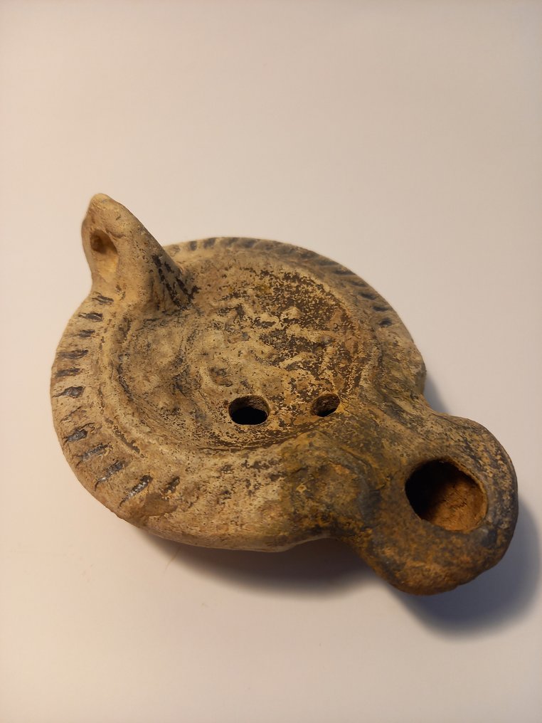 Antigua Roma, Imperio Lámpara romana Venatores con toro, Norte de África - 106 mm #2.1