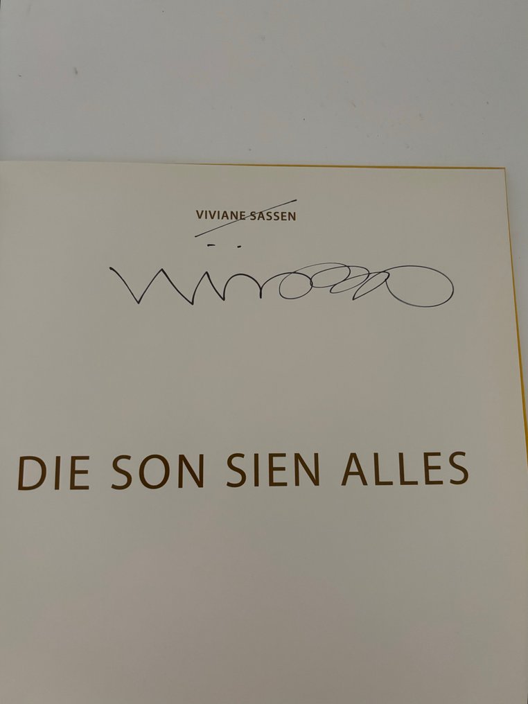 Signed, Viviane Sassen - Die son sien alles - 2012 #4.3