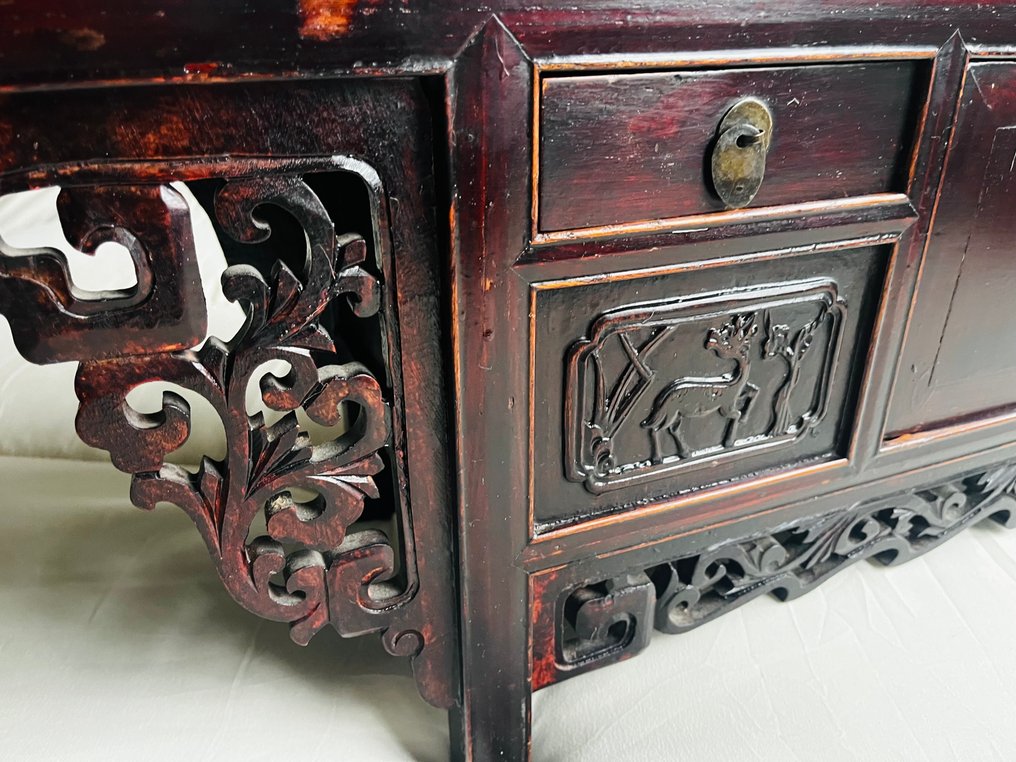 Αρχαία κινέζικη βιτρίνα ιερού με όμορφη πατίνα - Ξύλο - Κίνα - 20th century #4.3