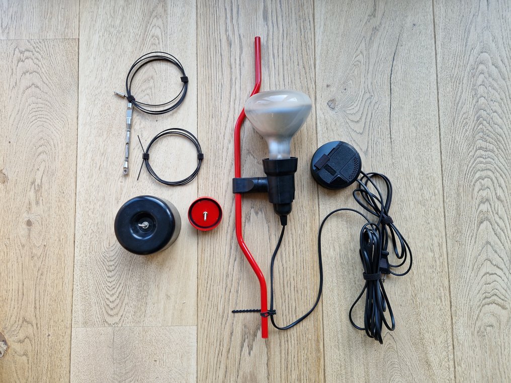 Flos - Achille Castiglioni and Pio Manzu (1971) - 燈 - 支架调光器 - rood - 鋼 - Flos - Parentesi dimmer #1.0