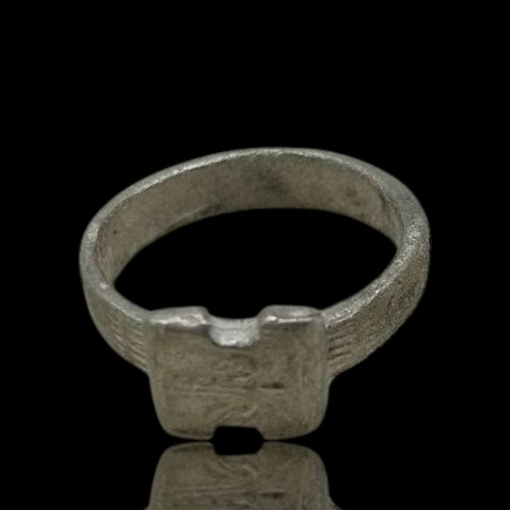 Μεσαιωνική Συλλεκτικό ασημένιο δαχτυλίδι με heraldic σχέδιο.  (χωρίς τιμή ασφαλείας) #3.2