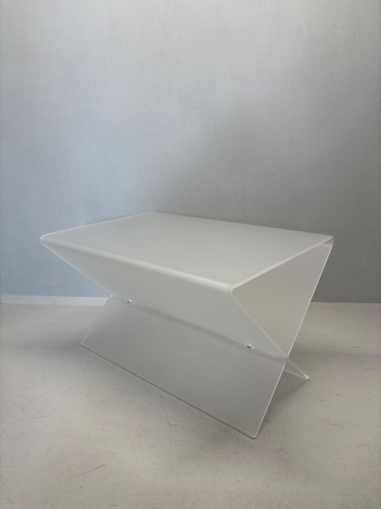 Linee Recanati - Linee Recanati - Sofabord - Akryl - Kaffebord #1.0