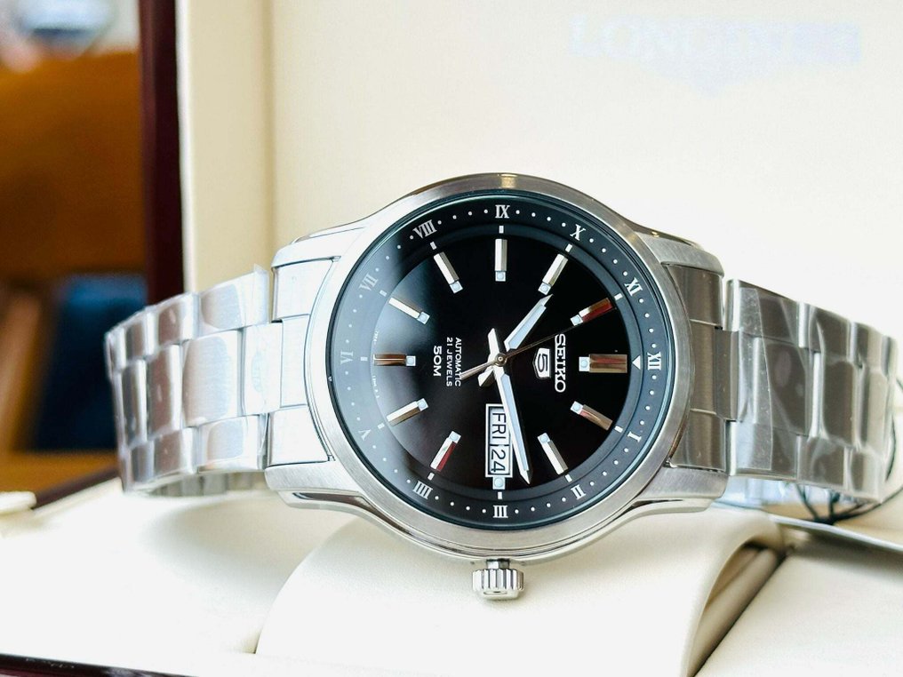 SEIKO 5 - Day-Date - Ingen mindstepris - rif.25 - Mænd - 2025 #1.0