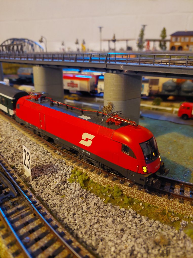Märklin H0 - 39355 - 電氣火車 (1) - Série 1016 - ÖBB #1.0